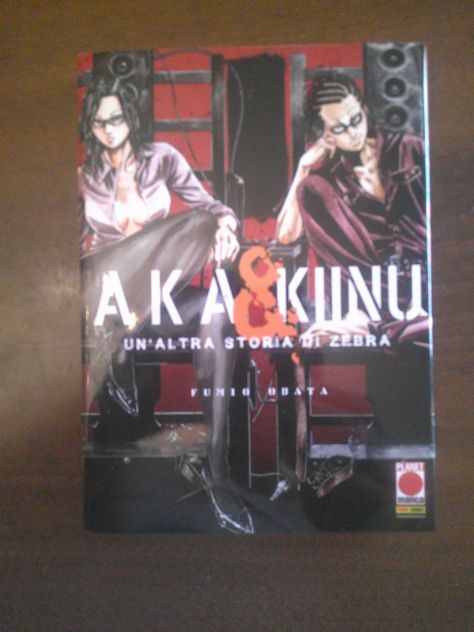 (2027)aka e kinu-un'altra storia di zebra(planet manga, panini comics,2014)