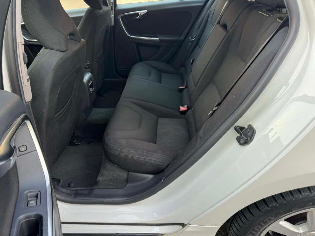 Volvo V60 D3 Kinetic - Foto 8