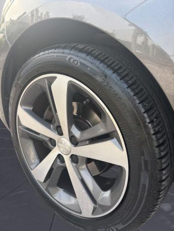 Peugeot 308 Allure PureTech 130cv EAT8 S&S aut. - Foto 4