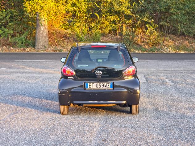 Toyota Aygo 1.0 12V VVT-i 3 porte Lounge Connect E5 Manuale NEO 2014 - Foto 5