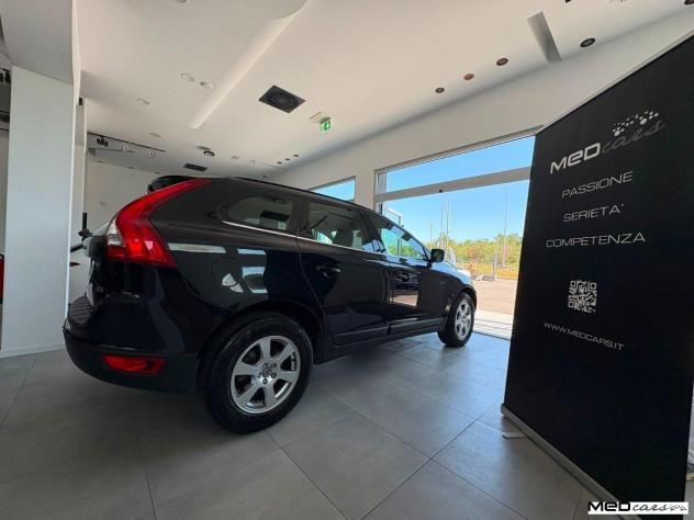 VOLVO - XC60 - D3 Geartronic Momentum - Foto 8