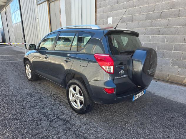 Toyota RAV 4 RAV4 2.2 D-4D 136 CV Luxury - Foto 3