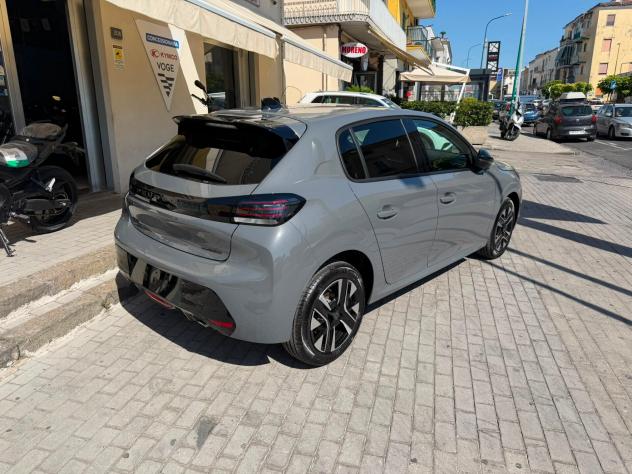 Peugeot 208 1.2 Hybrid 110cv AUTOMATICA ALLURE 2025 KM0 - Foto 7