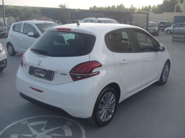 Peugeot 208 BlueHDi 75 5 porte Allure - 2015 - Foto 5