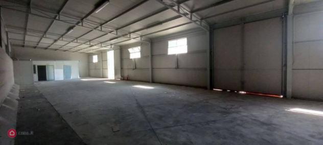 Capannone di 300mq in Via delle Calabrie 21 a Salerno - Foto 2