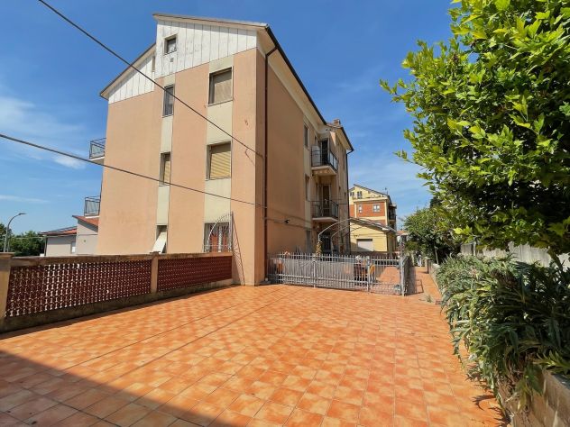 Luce, privacy e grandi spazi: una casa sempre più difficile - Foto 9