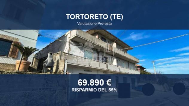 Immobile in asta di 443 m² con più di 5 locali e box auto in vendita a Tortoreto