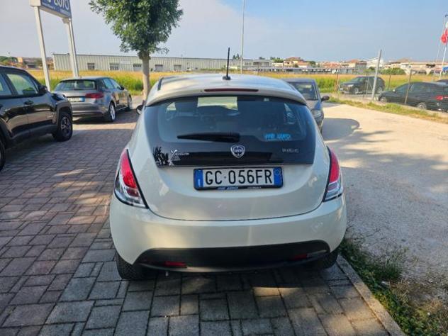 LANCIA Ypsilon 1.0 FireFly 5 porte S&S Hybrid Ecochic Silver rif. 23951396 - Foto 4