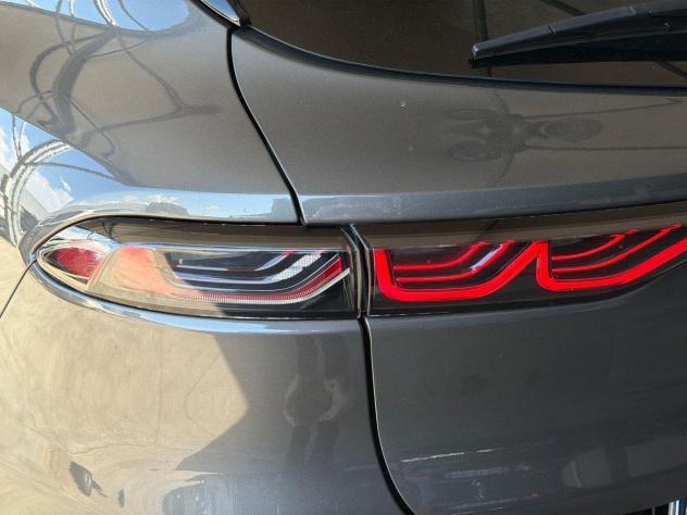 Alfa Romeo Tonale SPECIALE - 2023 - 1.3 | 180CV - Q4 | PLUG-IN HYBRID - Foto 9