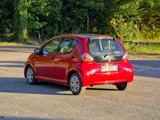 Toyota Aygo 1.0 12V VVT-i 5 porte Cool Soda Connect CV-68 E5B Manuale NEO 2014 - Foto 4