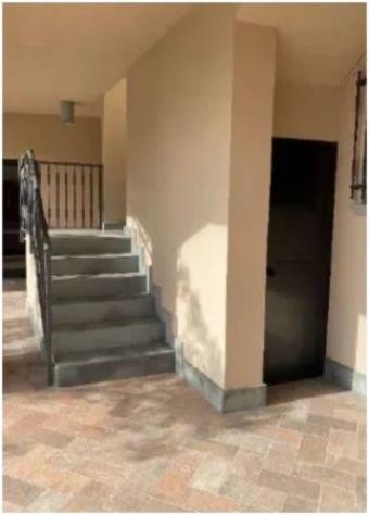 Immobile in asta di 260 m² con più di 5 locali e box auto doppio in vendita a Cenate Sotto - Foto 6