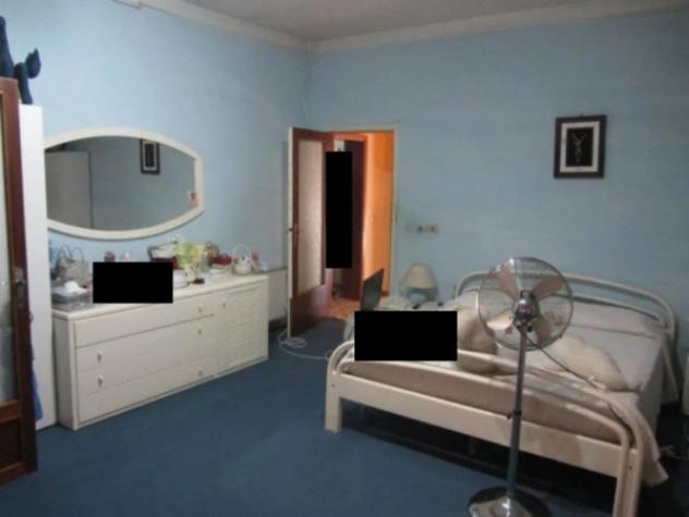 Immobile in asta di 425 m² con più di 5 locali e box auto in vendita a Pesaro - Foto 10
