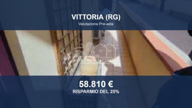 Immobile in asta di 100 m² con più di 5 locali e box auto in vendita a Vittoria