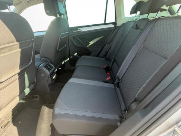 VOLKSWAGEN Tiguan 2.0 TDI SCR Sport BlueMotion Technology rif. 23673672 - Foto 9