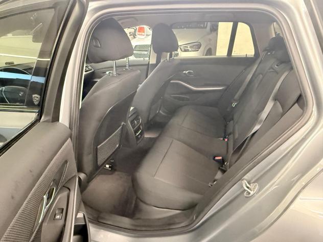 Bmw serie 3 sw 318d 48V Touring - Foto 10