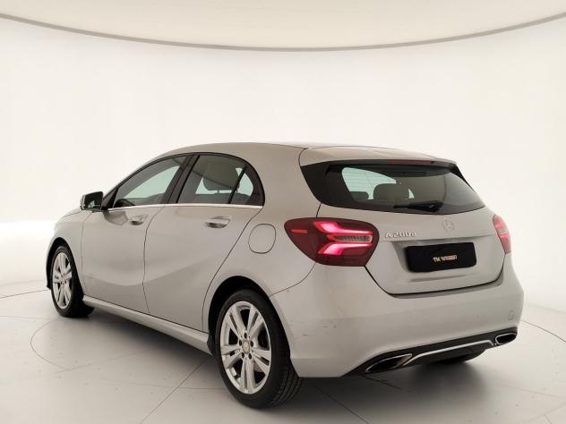 Mercedes-Benz A 200d Premium auto - Foto 4