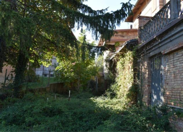 Immobile in asta di 627 m² con più di 5 locali in vendita a Castelvetro di Modena - Foto 3