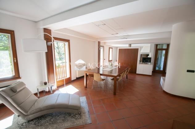 VILLA di 8 vani e di 755 mq (SAN PIETRO DI FELETTO) rif. MM101_5 - Foto 13