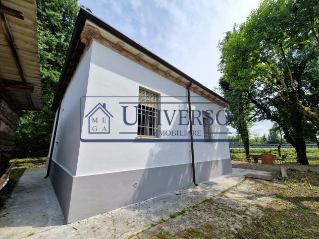 VILLETTA SINGOLA RISTRUTTURATA CON AMPIO TERRENO PRIVATO - Foto 5