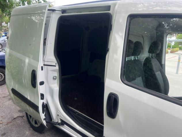 Fiat Doblo' Cargo 3 posti anteriori 1,3 mjet porta laterale scorrevole - Foto 8