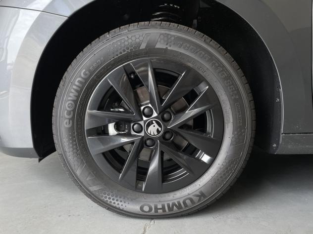 Škoda Fabia 1.0 MPI Evo 59KW YOUR WAY - Foto 8