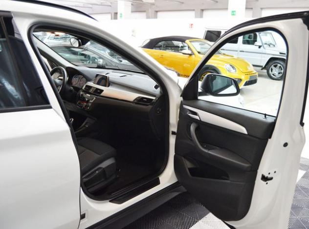 BMW X1 sDrive18d Business Automatica - Led - Navi ** rif. 23671213 - Foto 4