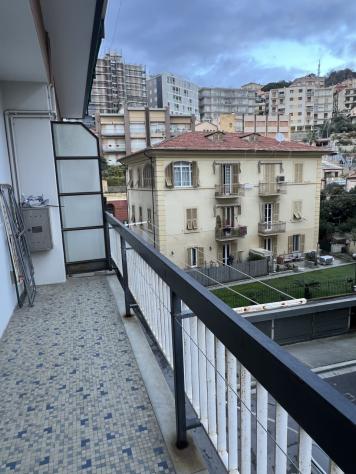 Bilocale in affitto a Finale Ligure