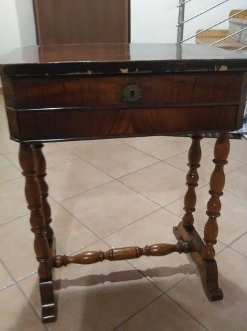 Tavolino da Ricamo Dama di Corte