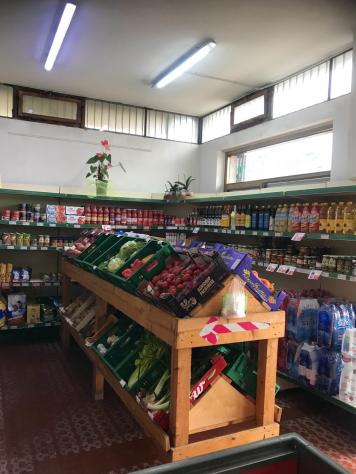 Alimentari in vendita a Marina di Carrara - Carrara 100 mq Rif: 1246799