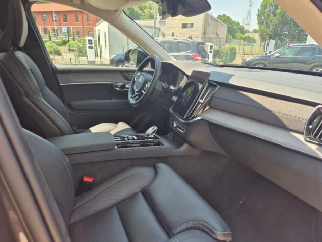 Volvo XC90 Plug-In Hybrid T8 AWD plug-in 7p Ultra Dark - Foto 4