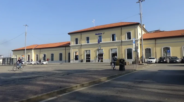Ampio bilocale 75mq - 10min a piedi da Varese Fs - Foto 2