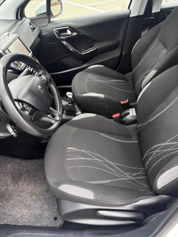 Peugeot 208 1.2 VTi 82 CV 5 porte Allure UNICO PROPRIETARIO - Foto 10