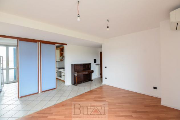 Attico / Mansarda di 125 m² con 3 locali e box auto doppio in vendita a Seregno - Foto 5