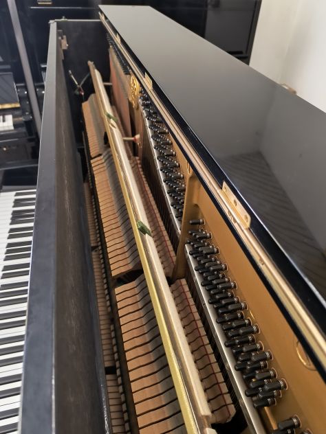 Pianoforte Yamaha U3 H certificato Yamaha con trasporto e panca inclusi - Foto 3