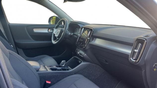 Volvo XC40 D3 automatico Momentum Pro - Foto 5