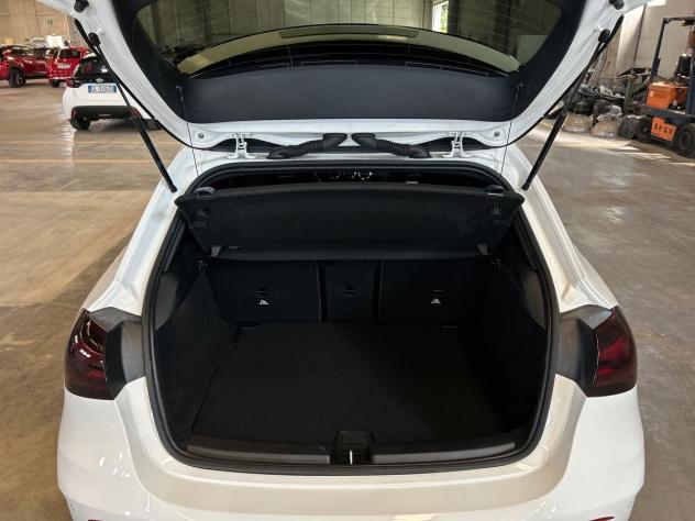 Mercedes-Benz Classe A A 180 AMG Line Premium Plus + TETTO APRIBILE - Foto 6