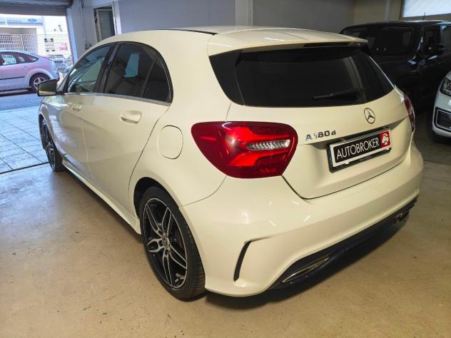 MERCEDES Classe A (W176) A 180 d Premium - Foto 4