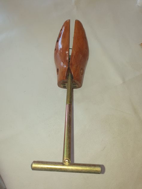 Allargascarpe forma in legno da calzolaio vintage taglia 40/41 a vite regolabile