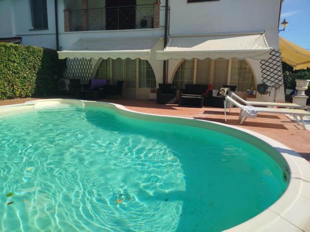 Villa in vendita a Titignano - Cascina 200 mq Rif: 1423536