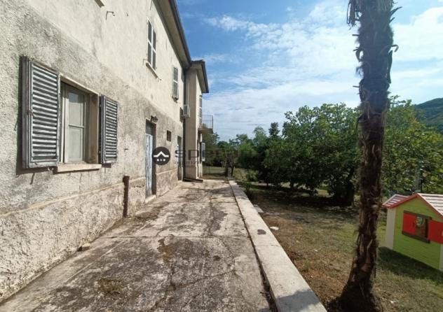Fossombrone splendida casa completamente indipendente con vista panoramica sul colle dei cappuccini e le colline circostanti. situata a ridosso della - Foto 4