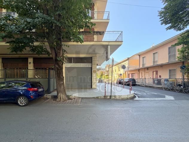 2 Vetrine in vendita a Bellaria-Igea Marina - Foto 2