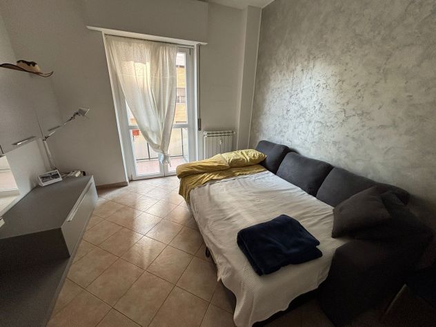Stanza ampia libera dal 1 settembre - Foto 6