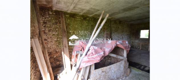 RUSTICO di 6 vani e di 480 mq (MONTEBELLUNA) rif. BL050 - Foto 6