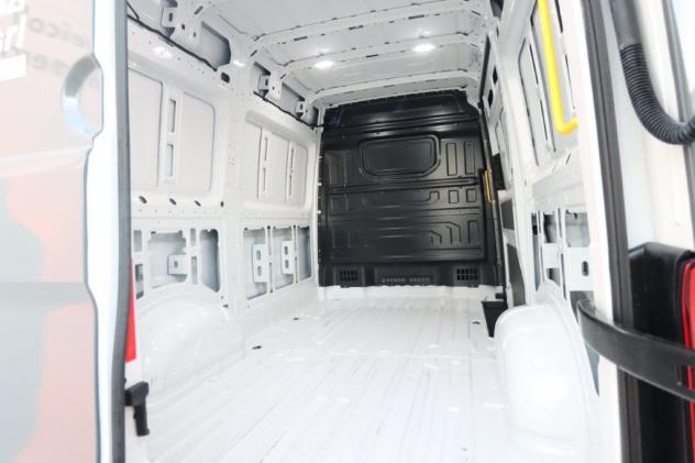 Volkswagen Crafter Crafter 30 2.0 TDI 140CV PM-TA Furgone - Foto 7
