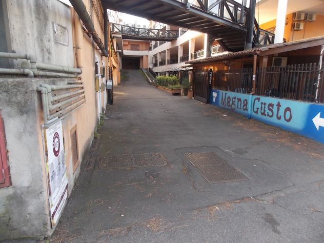 TORREVECCHIA CENTRO COMMERCIALE IL FONTANILE - Foto 3