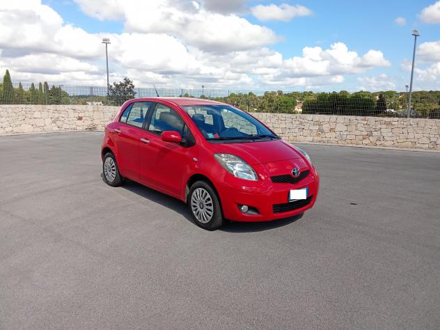 Toyota Yaris 1.0 5 porte Sol - Foto 4