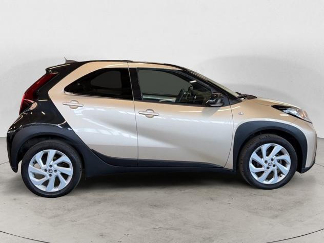 Toyota Aygo X 1.0B (72 CV) Trend S-CVT - Foto 6