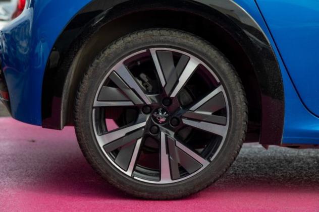 PEUGEOT 208 1.2 benzina 100 cv S&S EAT8 5 porte GT Line Tetto rif. 23772592 - Foto 8
