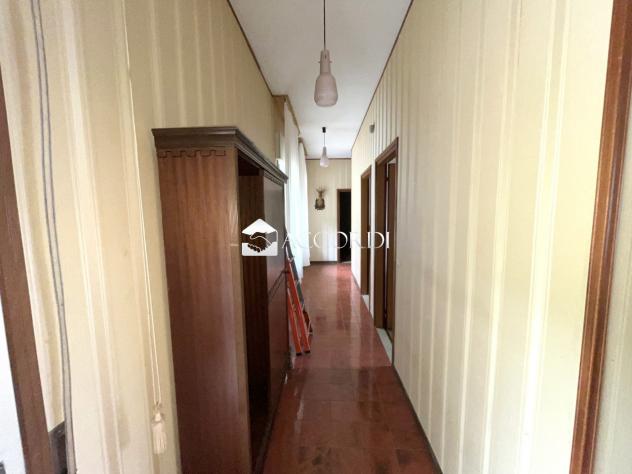 CASA INDIPENDENTE di 7 vani e di 250 mq (VITTORIO VENETO) rif. GG79 - Foto 3