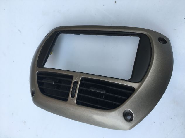 Plancia Centrale Portaradio con Bocchette TOYOTA RAV 4 2 serie ( 2000 - 2006 ) - Foto 2